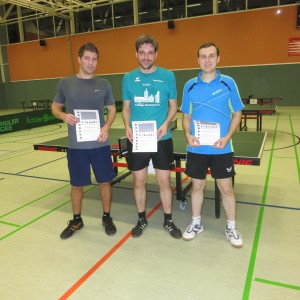 Herren 2-Einzel: Sieger Jan-Hendrik Mons, Zweiter Markus Wernsing (SSC Dodesheide) und Dritter Valentin Hein (VfR Voxtrup), (Foto: Ralf Schrick)